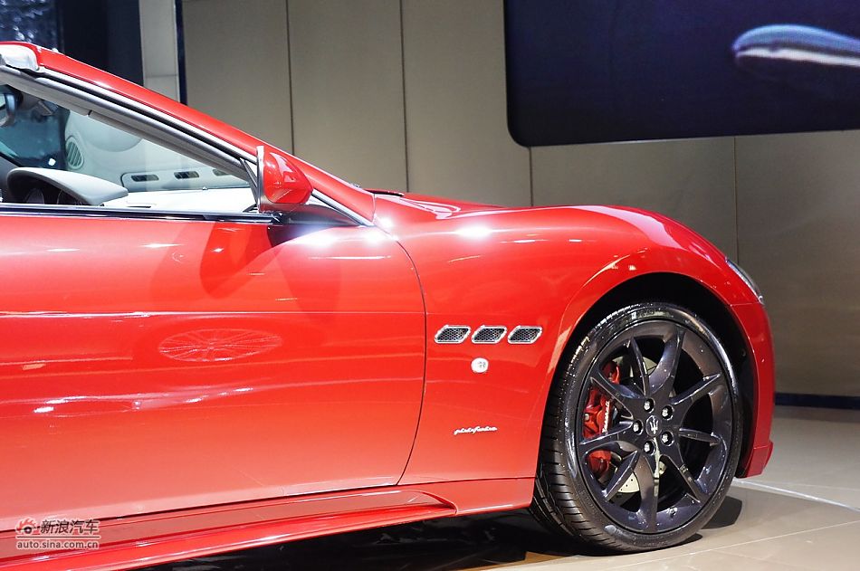 ɯGranCabrio Sport