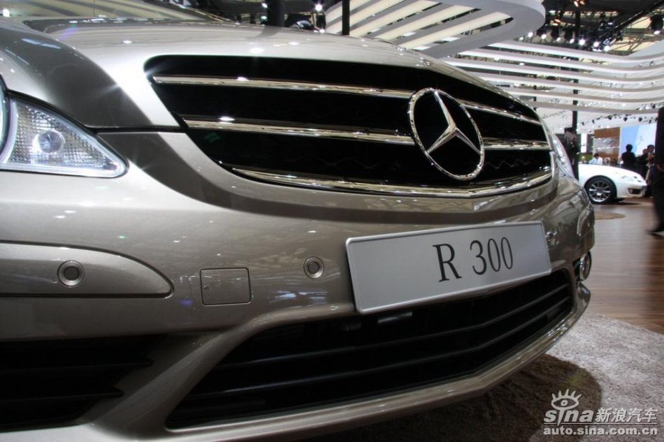 R300