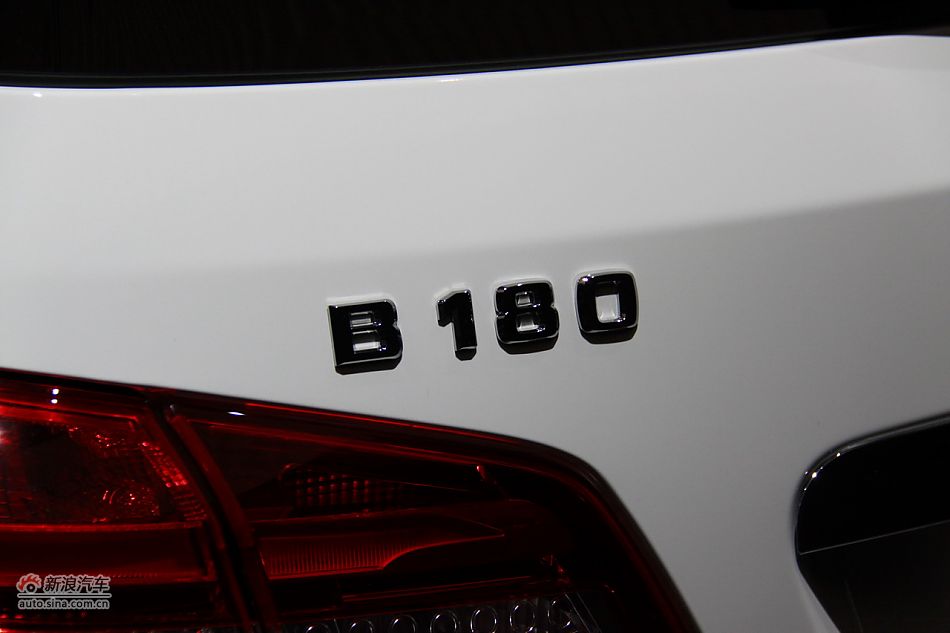 ÷˹-B180
