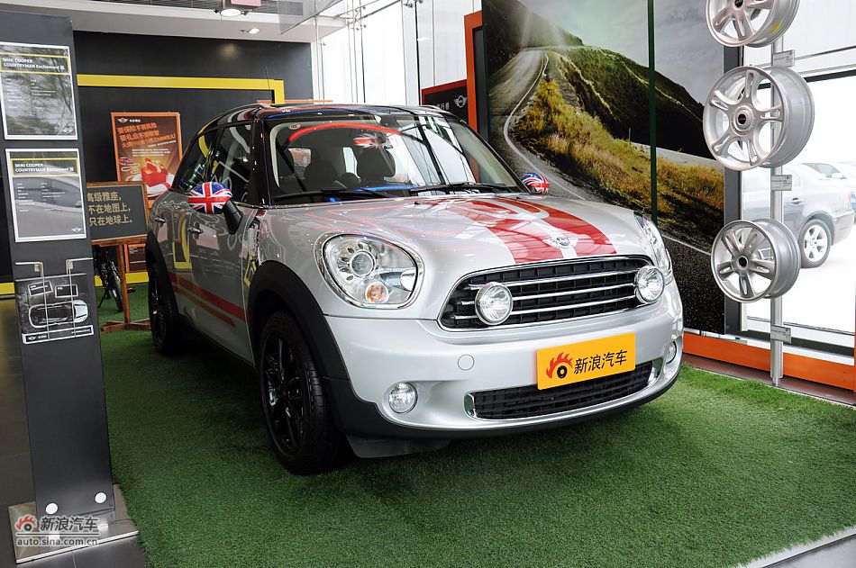 2011MINI COUNTRYMANʵ
