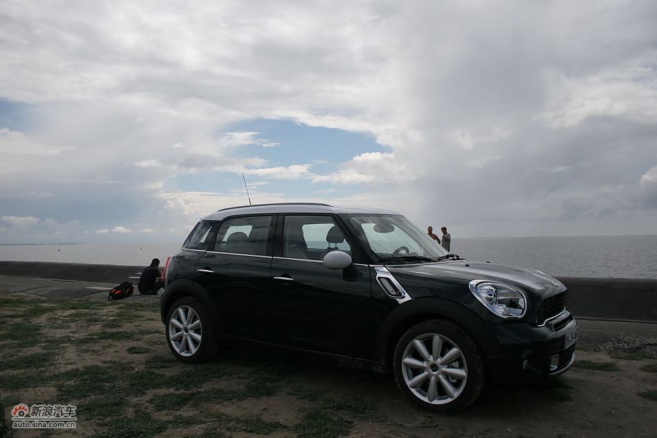 MINI Countrymanװ