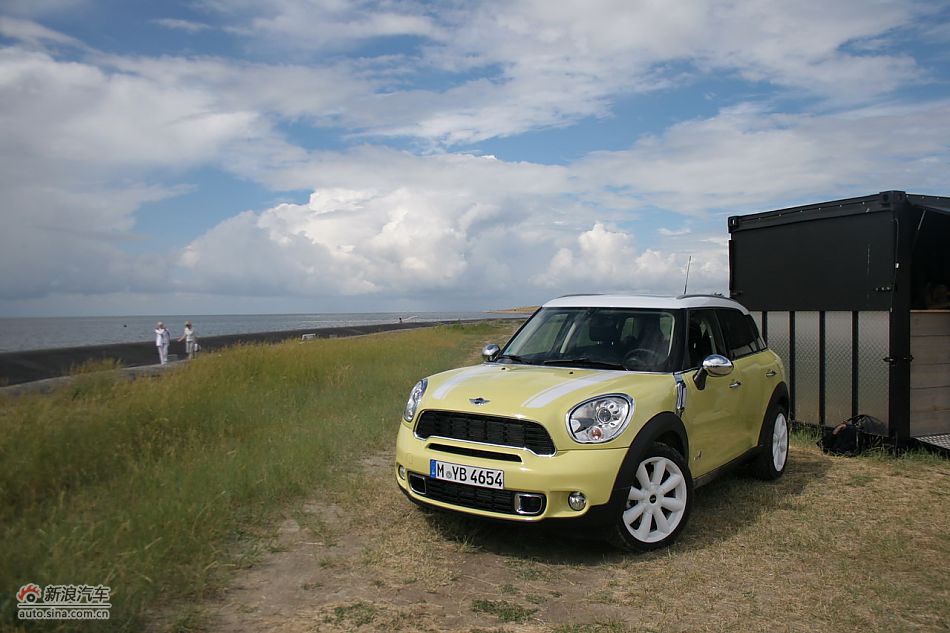 MINI Countrymanװ