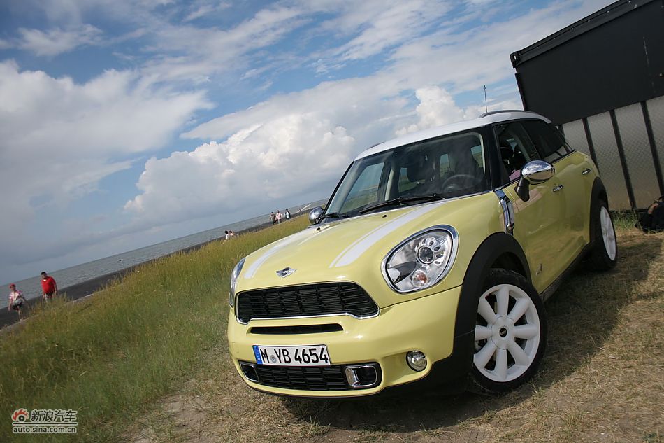 MINI Countrymanװ