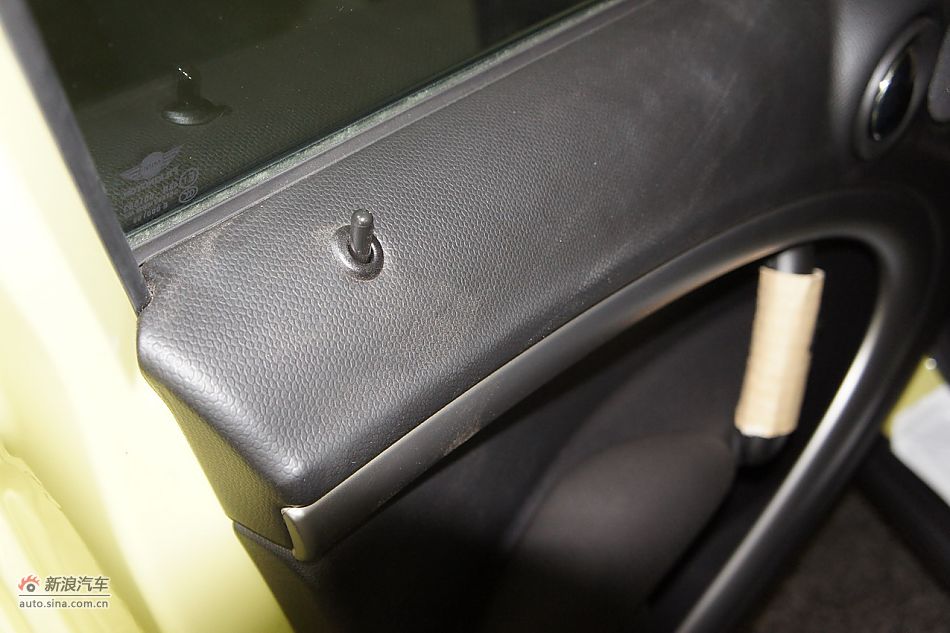 2011MINI ONE COUNTRYMAN