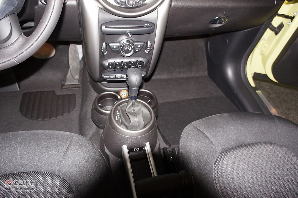 2011MINI ONE COUNTRYMAN