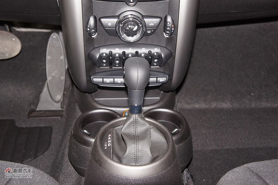 2011MINI ONE COUNTRYMAN
