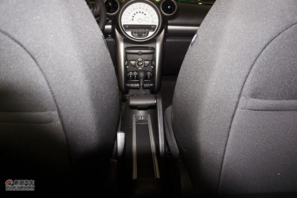 2011MINI ONE COUNTRYMAN