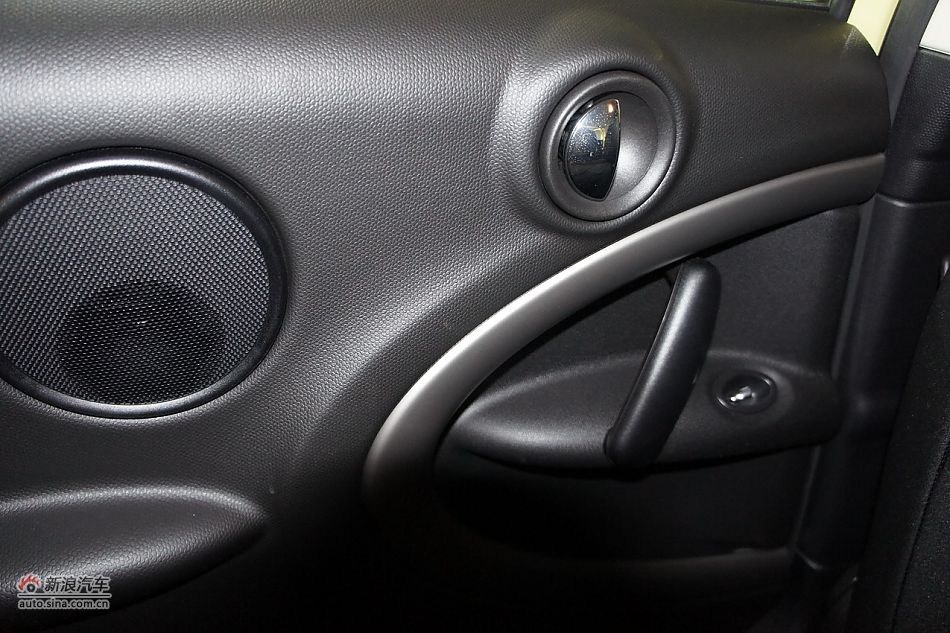 2011MINI ONE COUNTRYMAN