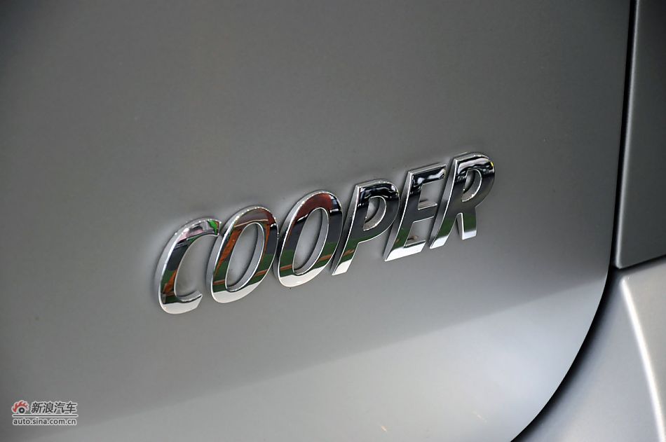 2011MINI COUNTRYMANʵ
