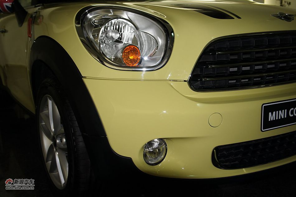 2011MINI ONE COUNTRYMAN