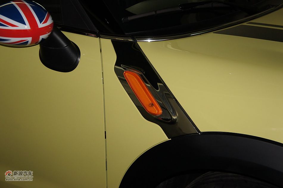 2011MINI ONE COUNTRYMAN