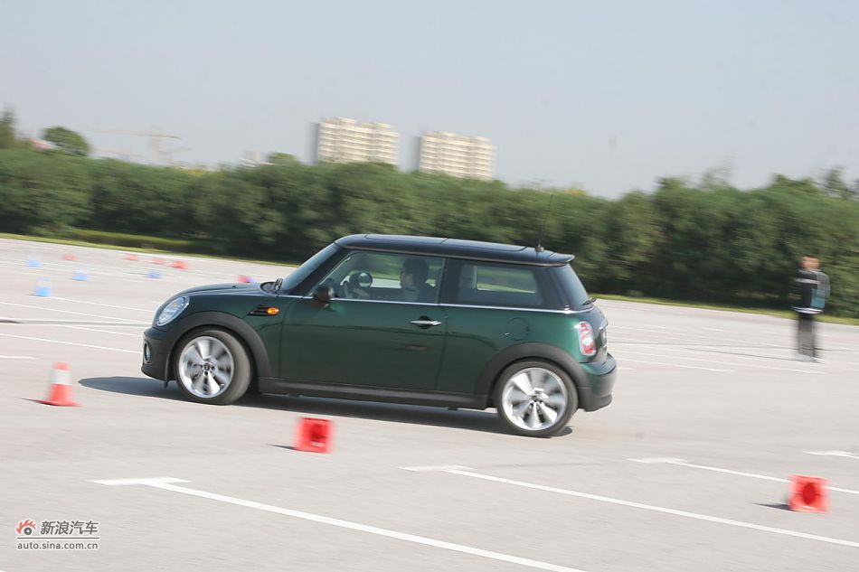2011MINI Cooper̬