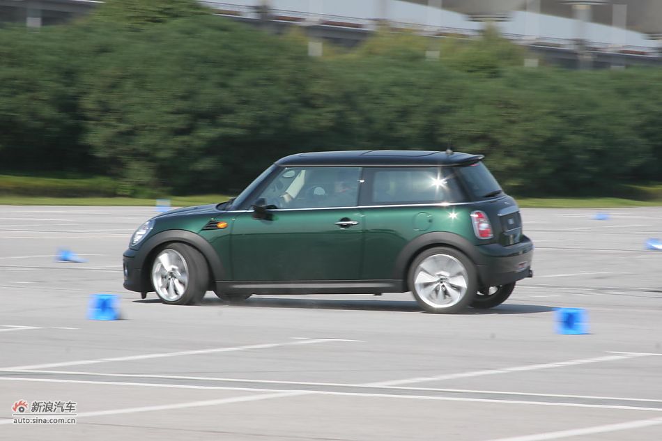 2011MINI Cooper̬