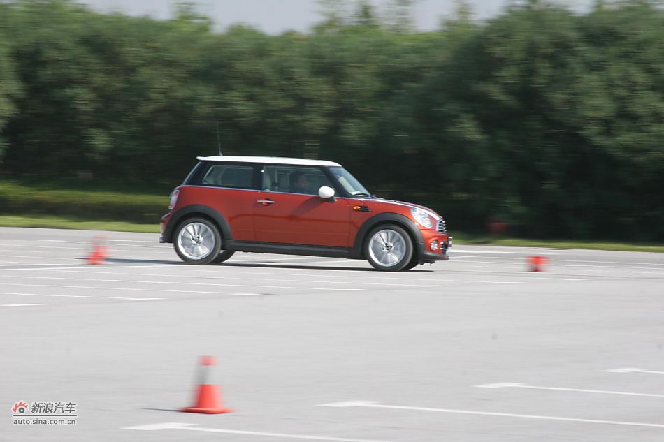 2011MINI Cooper̬