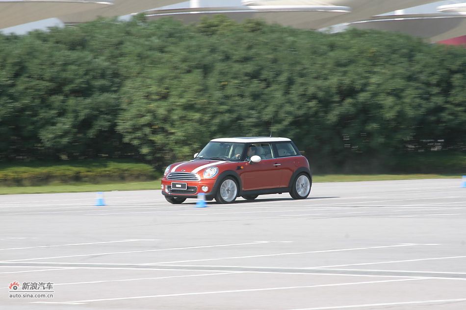 2011MINI Cooper̬