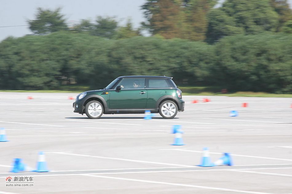 2011MINI Cooper̬