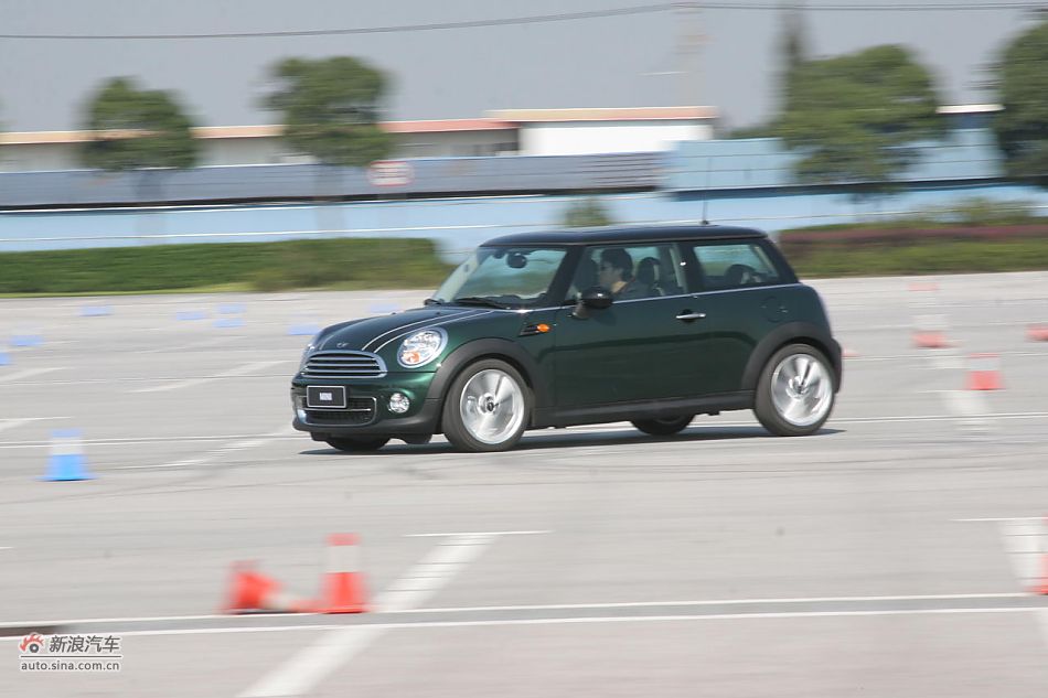 2011MINI Cooper̬