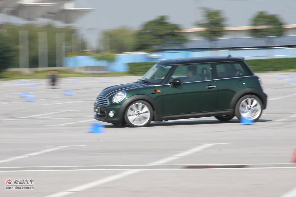 2011MINI Cooper̬