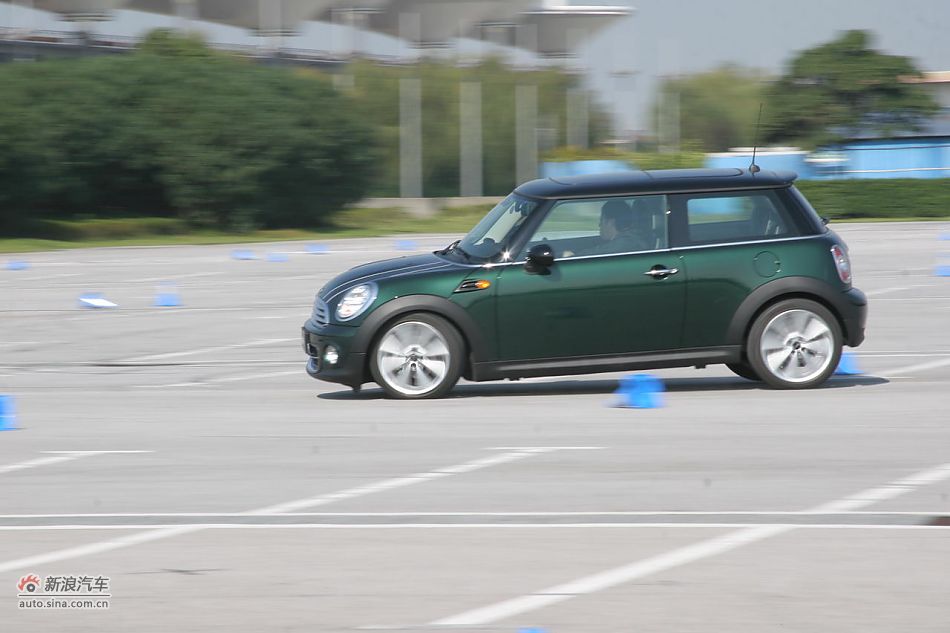 2011MINI Cooper̬