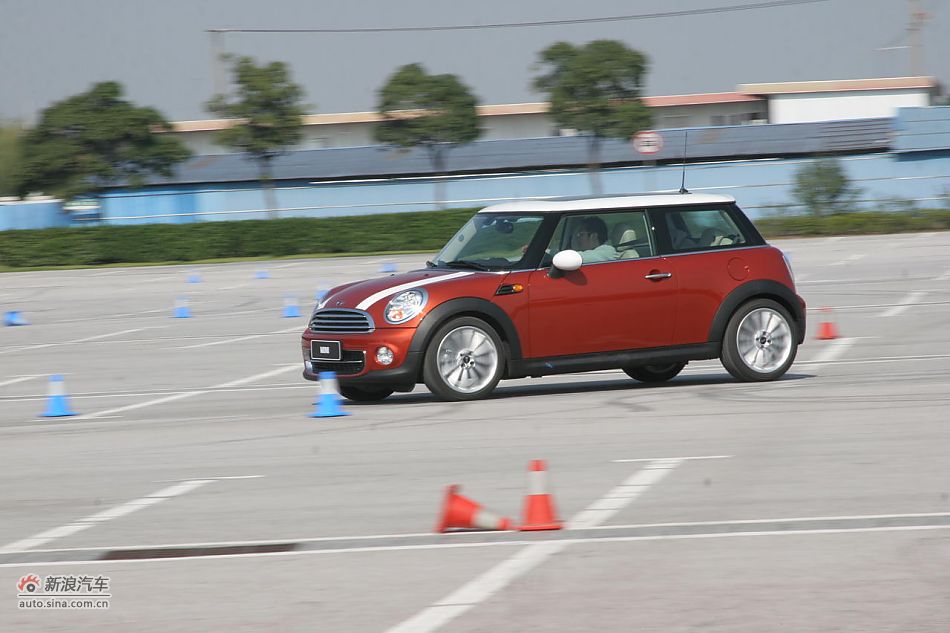 2011MINI Cooper̬