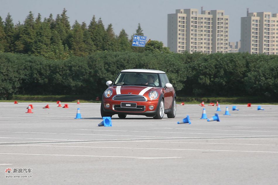 2011MINI Cooper̬