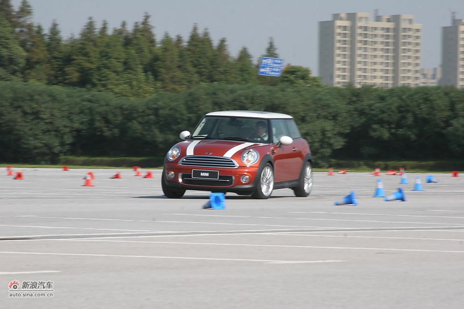 2011MINI Cooper̬
