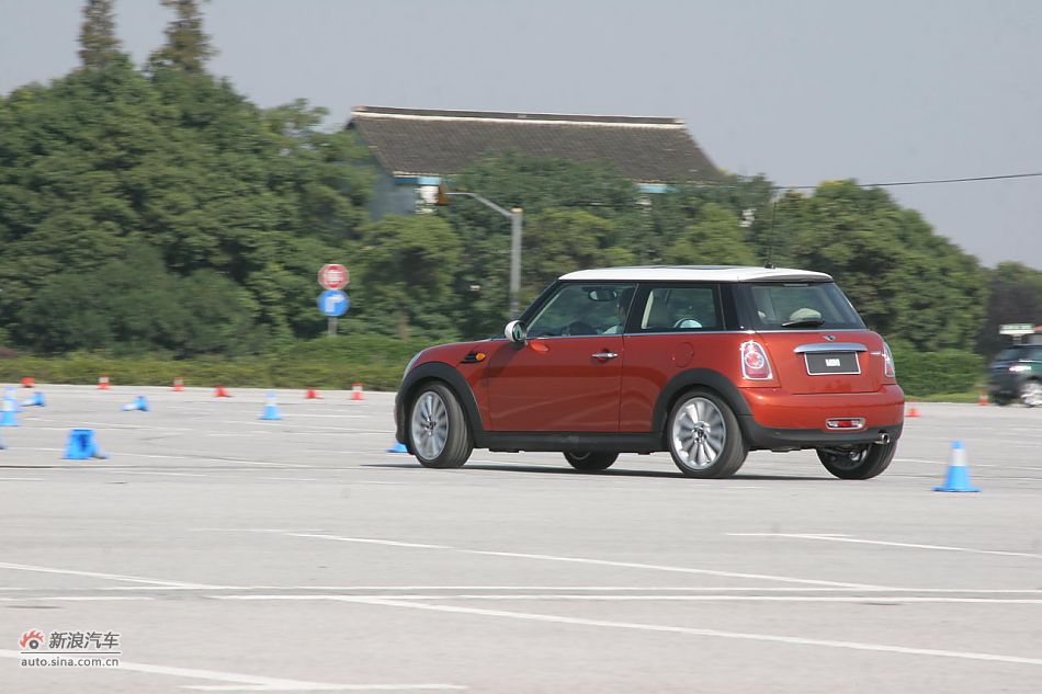 2011MINI Cooper̬