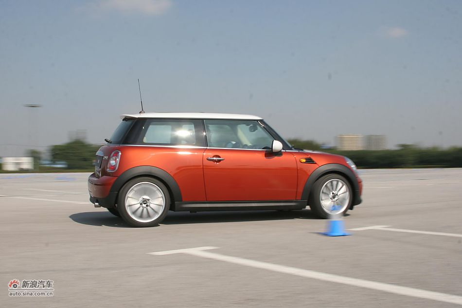 2011MINI Cooper̬