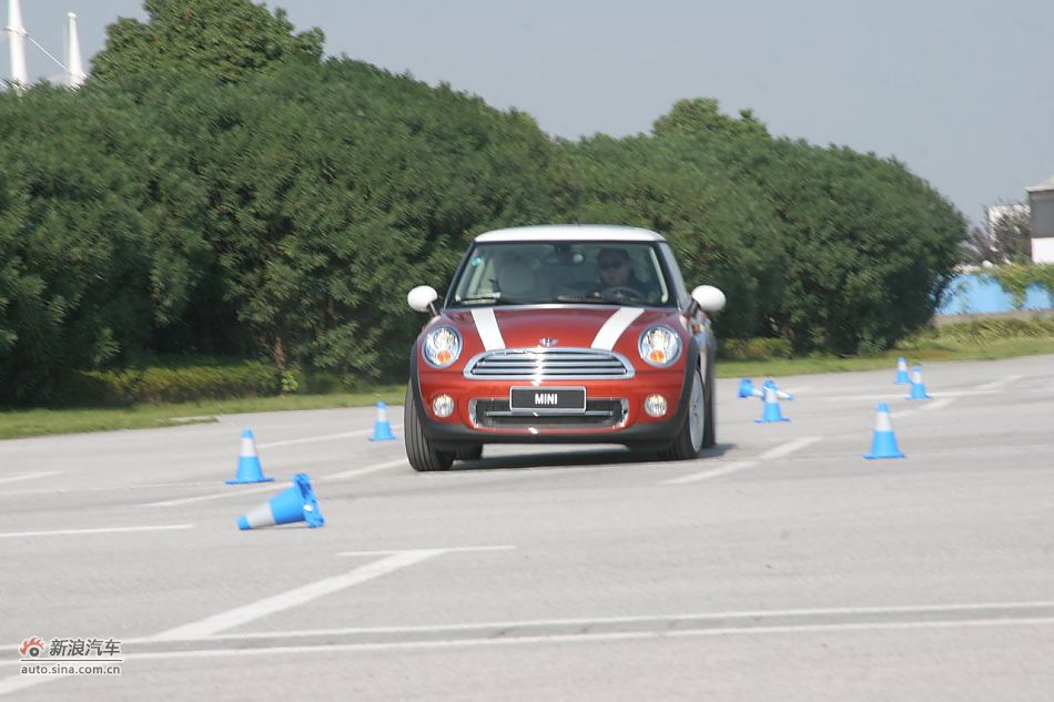 2011MINI Cooper̬