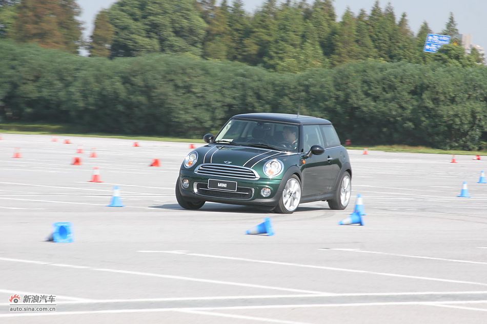2011MINI Cooper̬