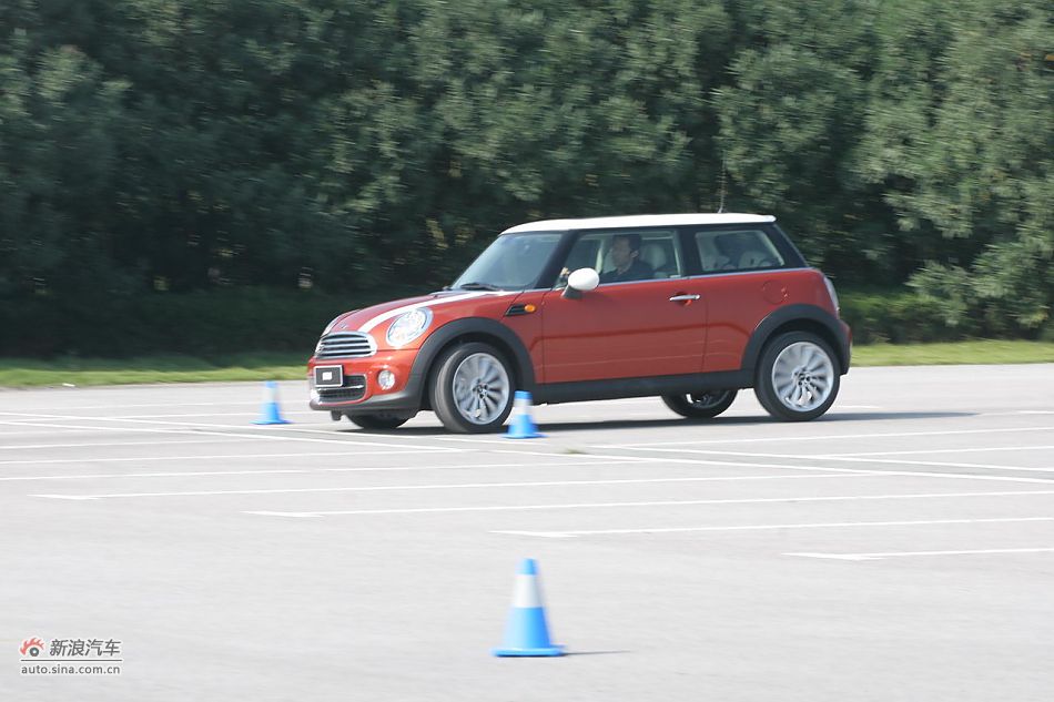 2011MINI Cooper̬