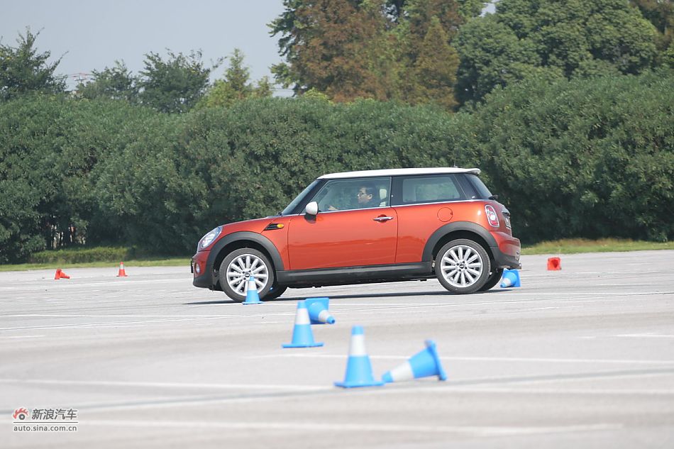 2011MINI Cooper̬