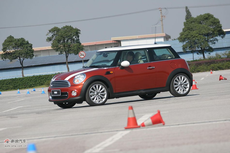 2011MINI Cooper̬
