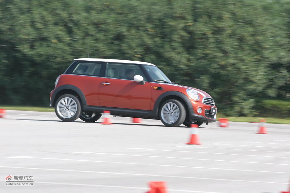 2011MINI Cooper̬