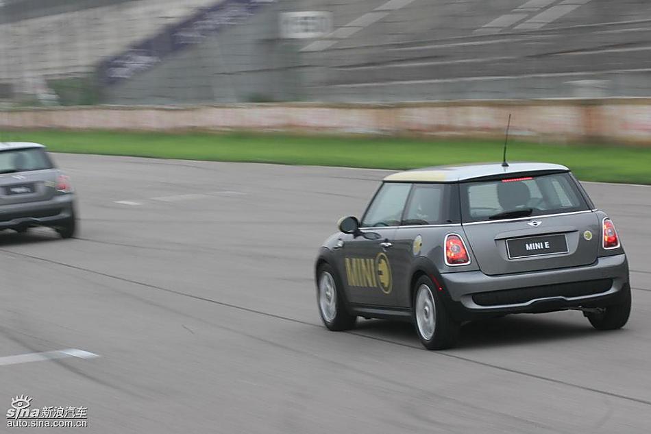 MINI E̬