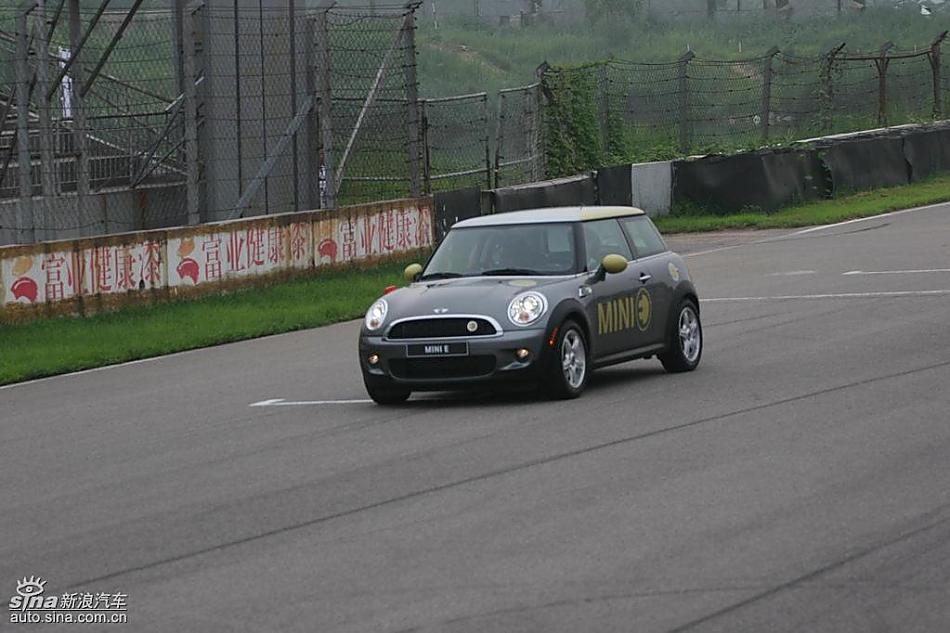 MINI E̬