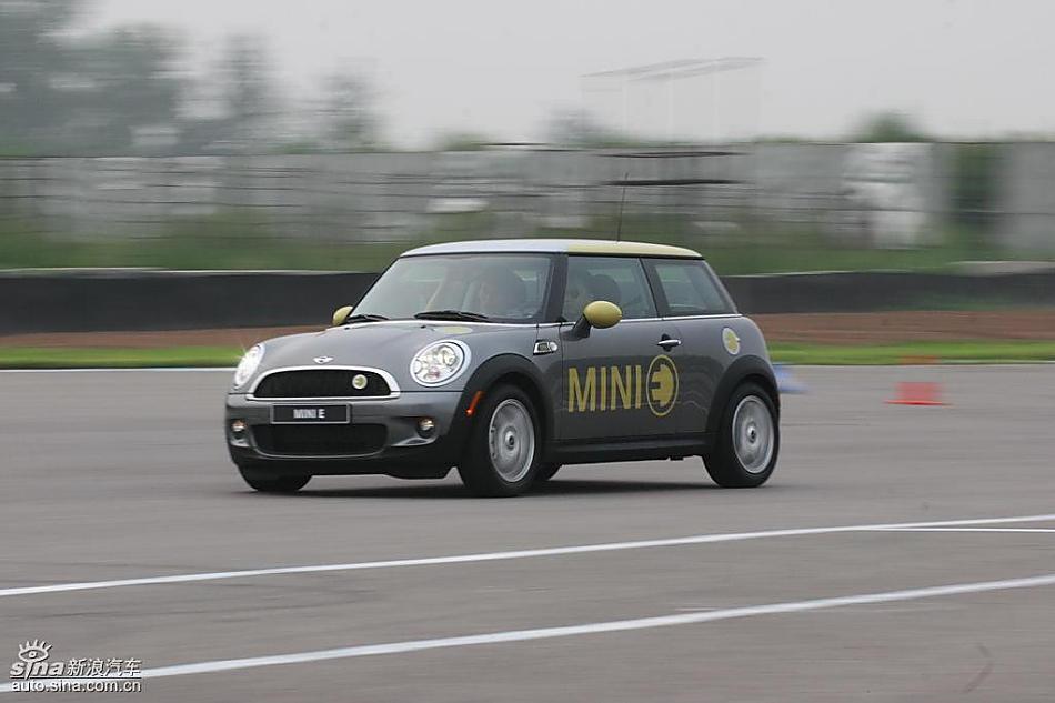 MINI E̬