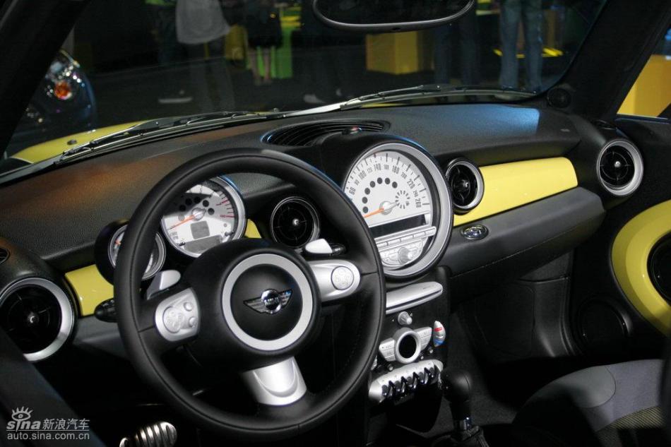 MINI Cooper漰Cooper S