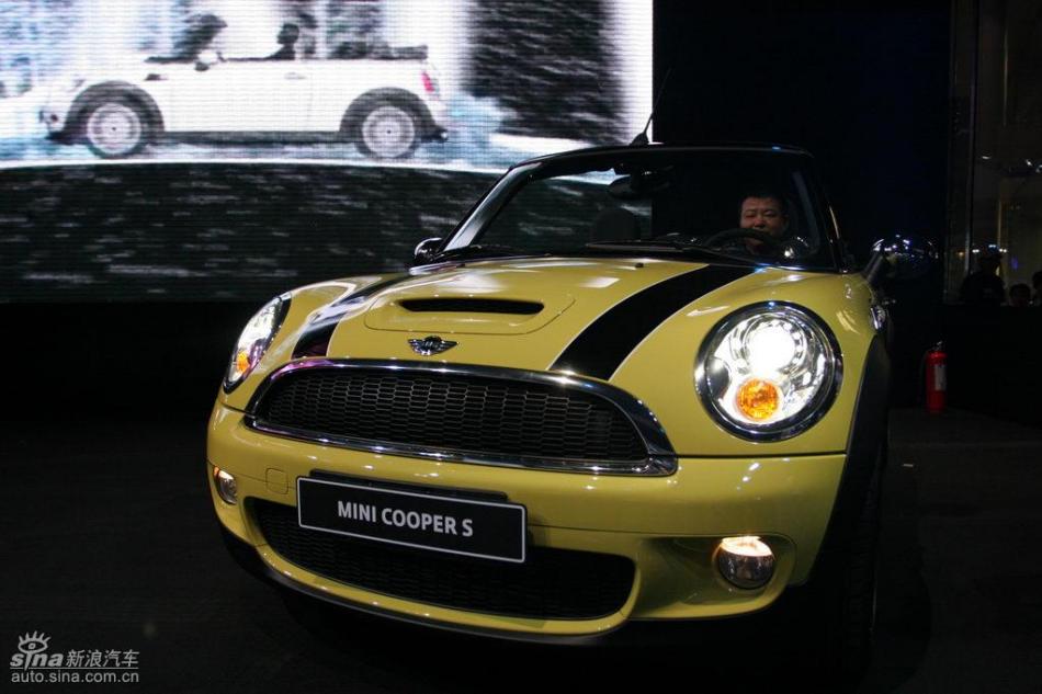 MINI Cooper漰Cooper S