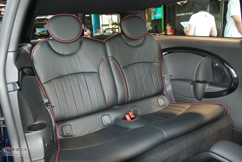 2011MINI CLUBMAN