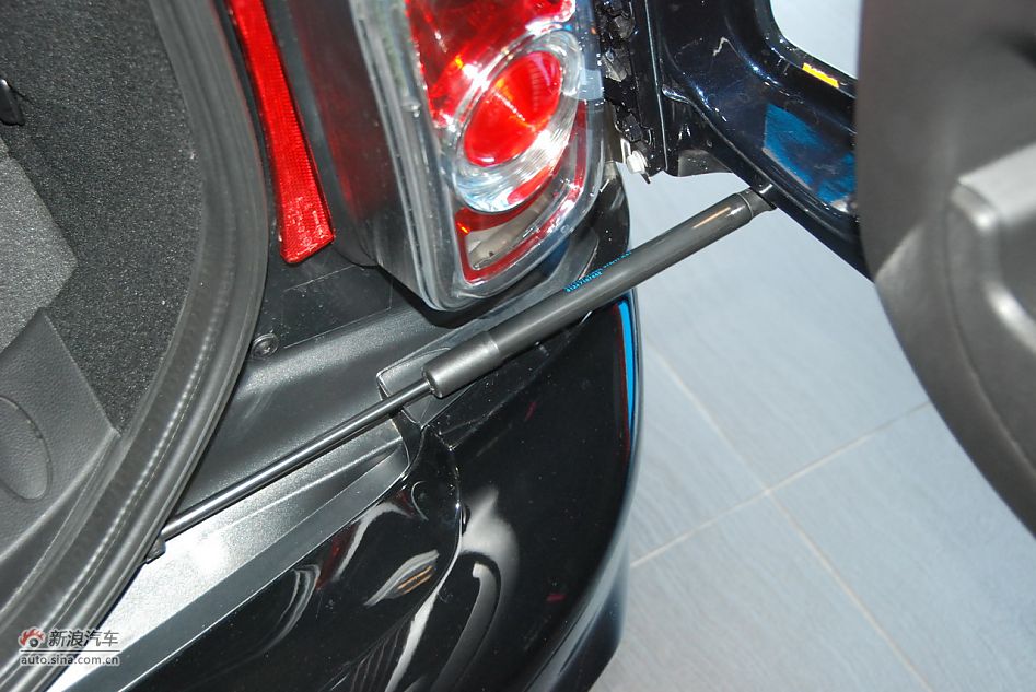 2011MINI CLUBMAN