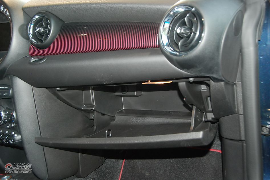 2011MINI CLUBMAN