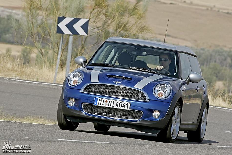 ɫMINI Clubman