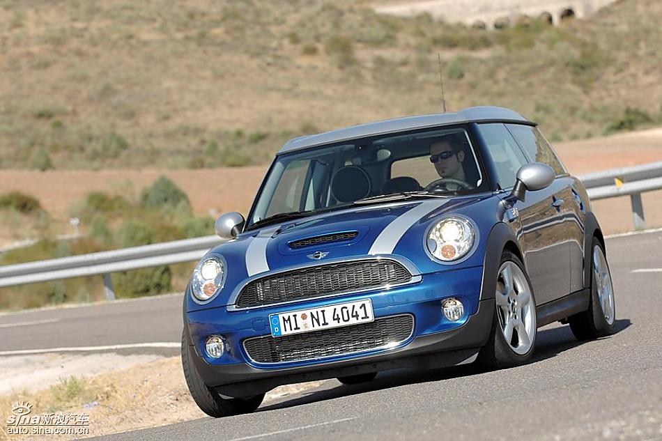 ɫMINI Clubman
