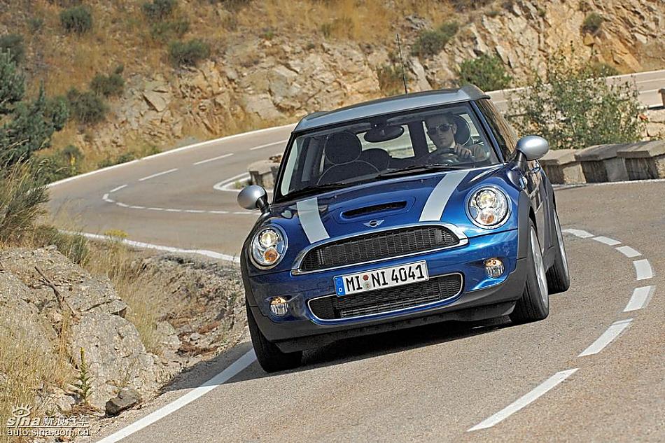 ɫMINI Clubman