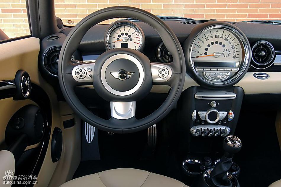 ɫMINI Clubman