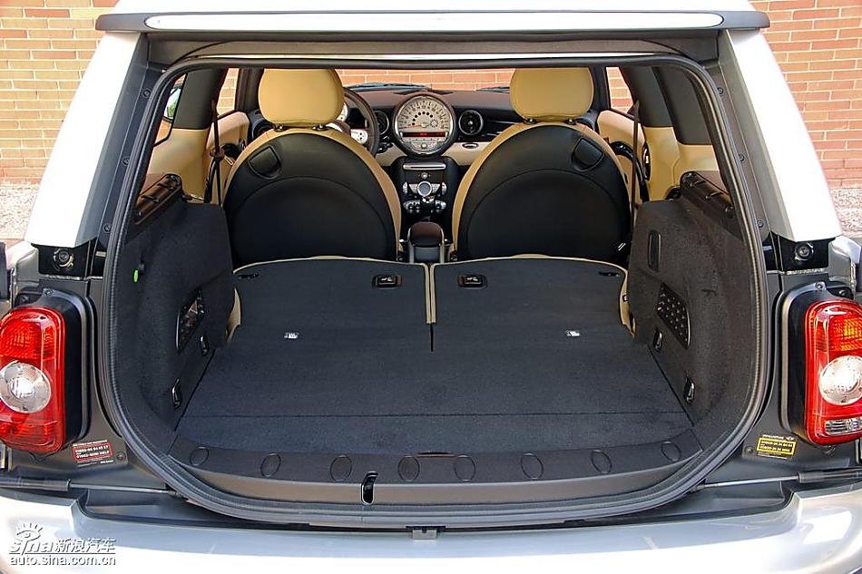 ɫMINI Clubman