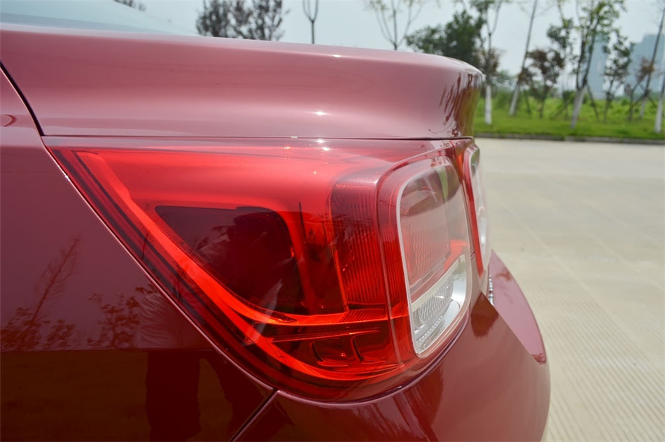  2013 2.0L AT 