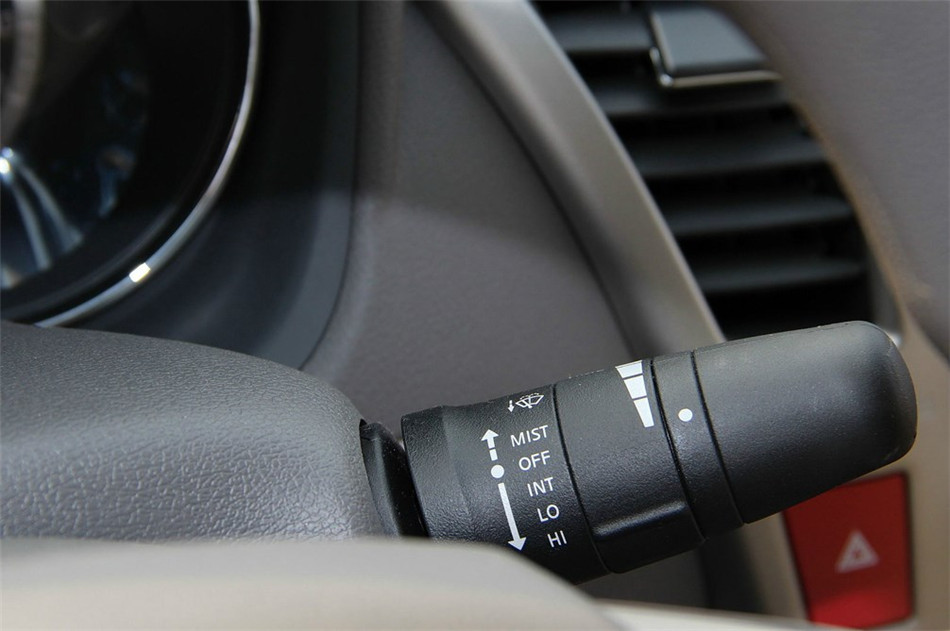 2014 1.6L MT 