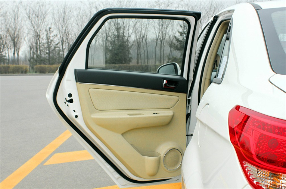 2013Eϵ1.3Lֶ